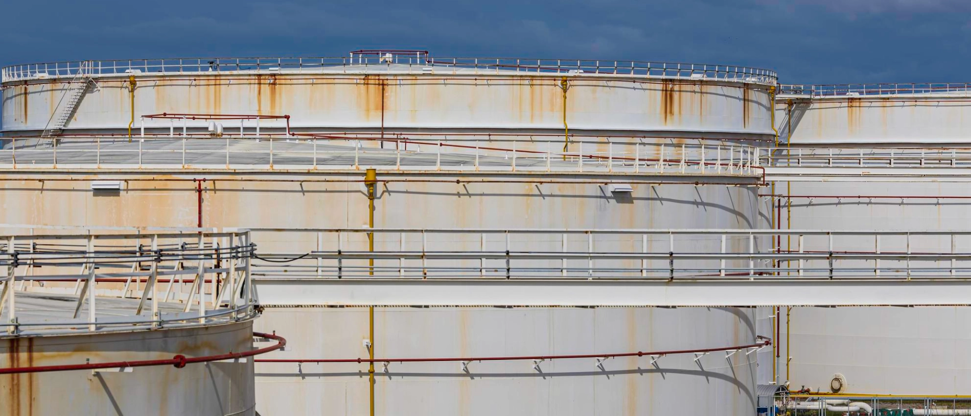 Automated hydro-jetting inside a 50,000 MT crude storage tank