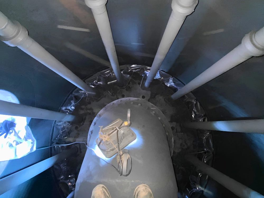 Confined Space Vessel Internal Inspection — image 1 of 1
