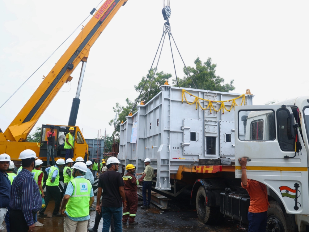 Critical Lift & Heavy Rigging — image 2 of 4