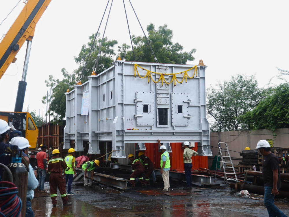 Critical Lift & Heavy Rigging — image 4 of 4