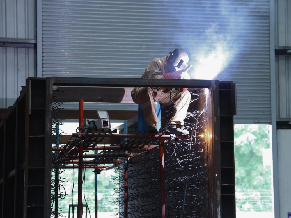 Pressure Vessel Welding — image 2 of 4